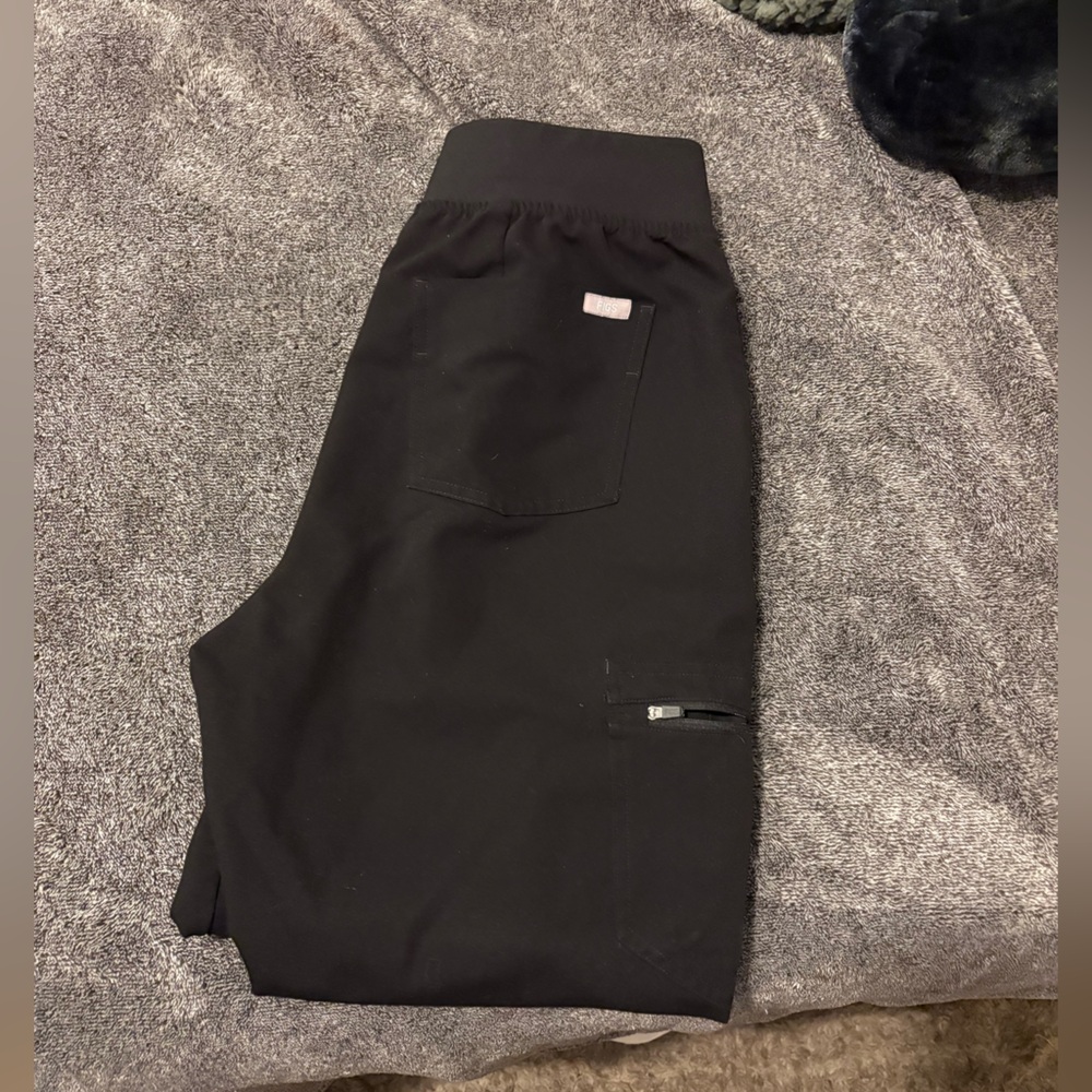 FIGS pants